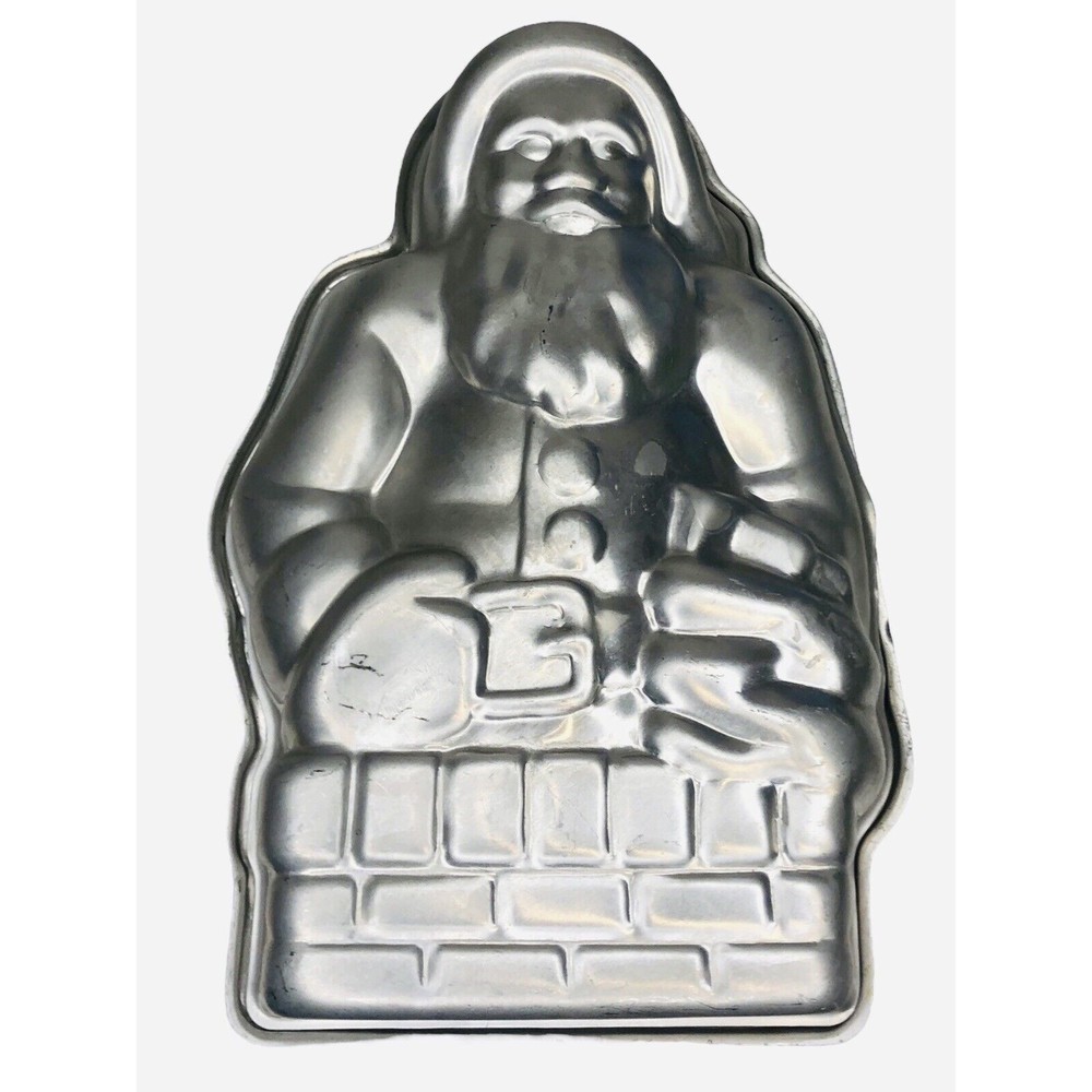 Santa In Chimney 3D Heavy Formed Aluminum Cake Mold 9 1/2” Long 6” Wide AS IS